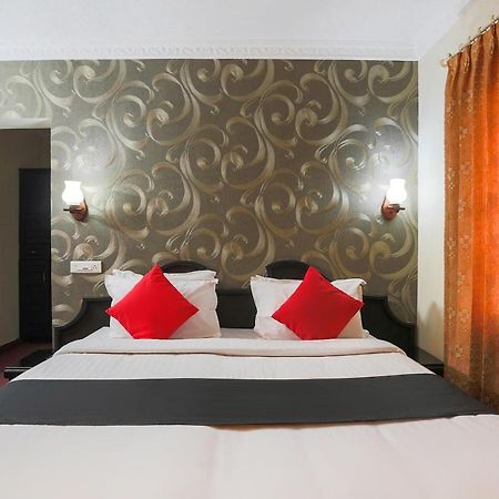 Capital O 72337 Hotel Konkan Tadka Mumbai Bagian luar foto