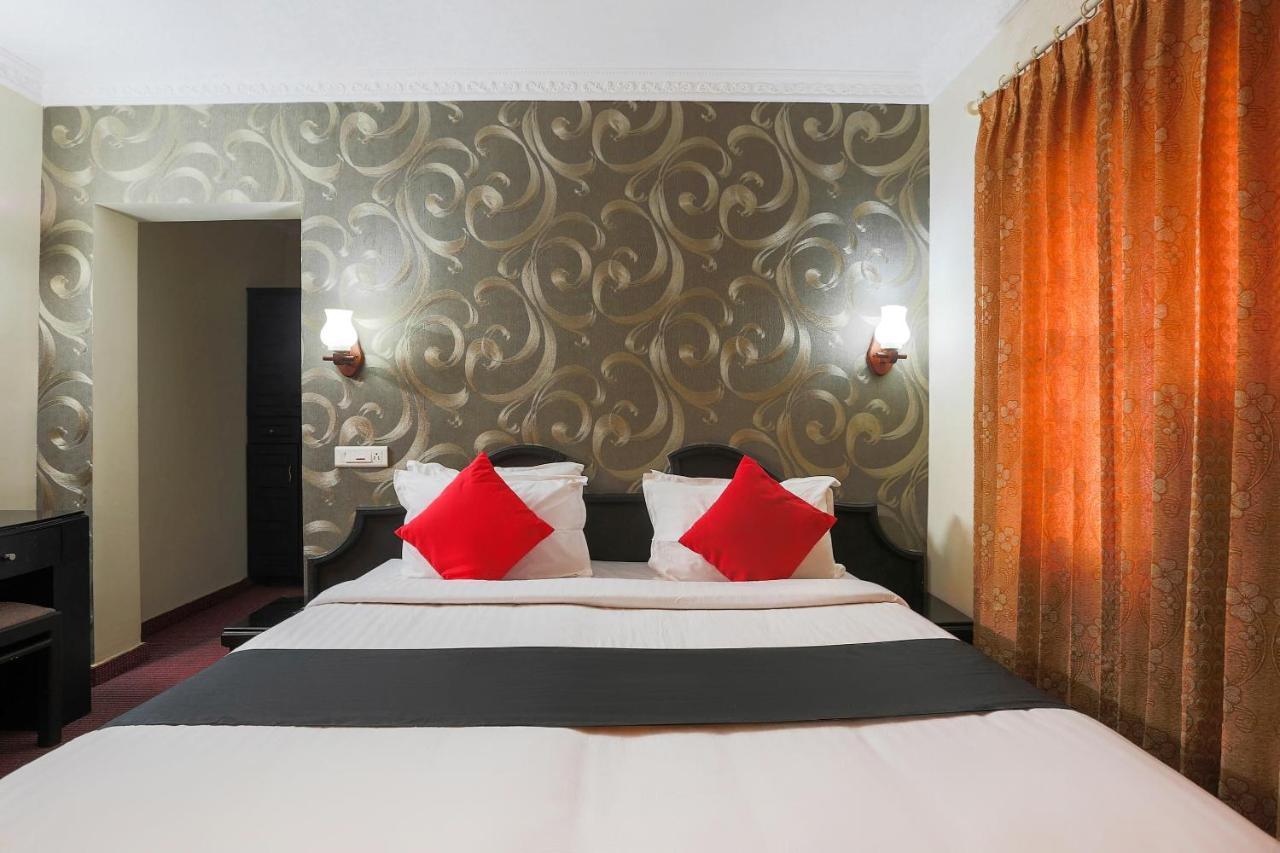 Capital O 72337 Hotel Konkan Tadka Mumbai Bagian luar foto